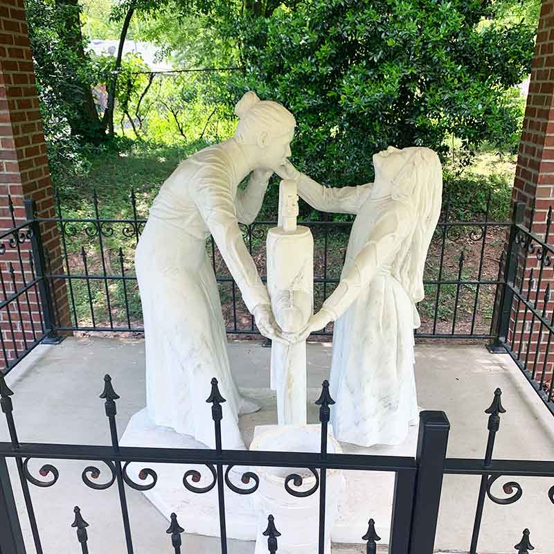 A visit to Ivy Green the birthplace of Helen Keller